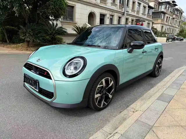 Mini MINI 2.0T COOPER S, Артист, пятидверный