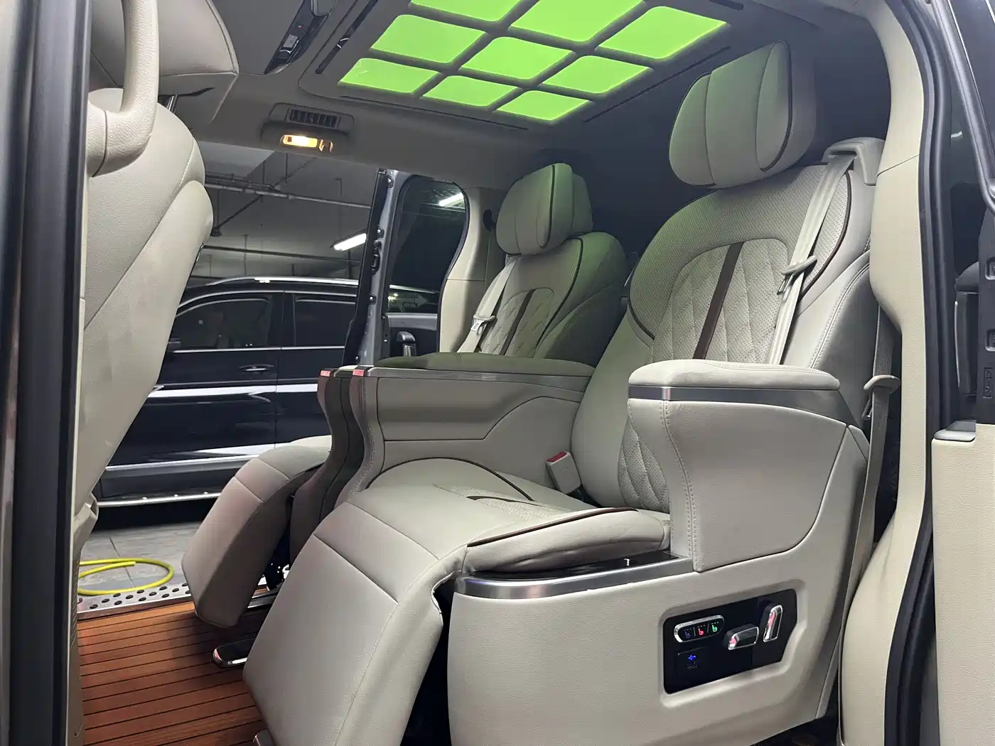 Buick GL8 2018 28T Comfort China VI фото 22