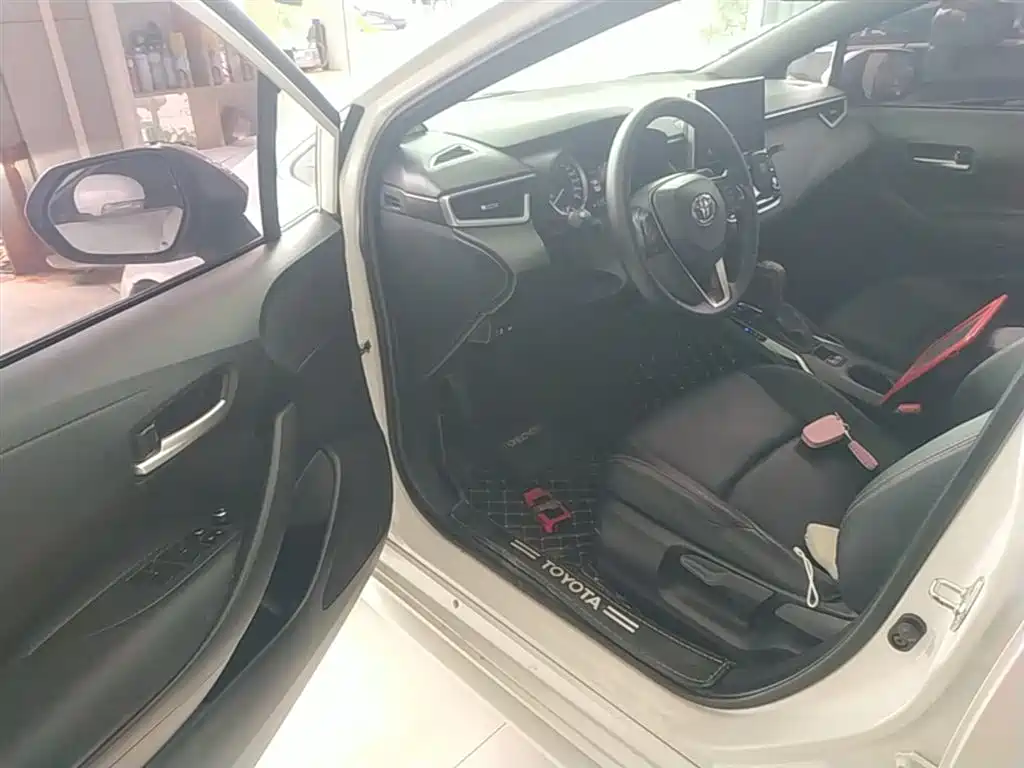 Toyota Levin 2021 185T CVT Luxury Edition фото 16