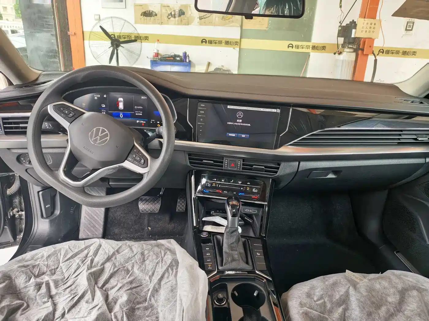 Volkswagen Passat New Energy 2025 430PHEV Hybrid Business Edition фото 7