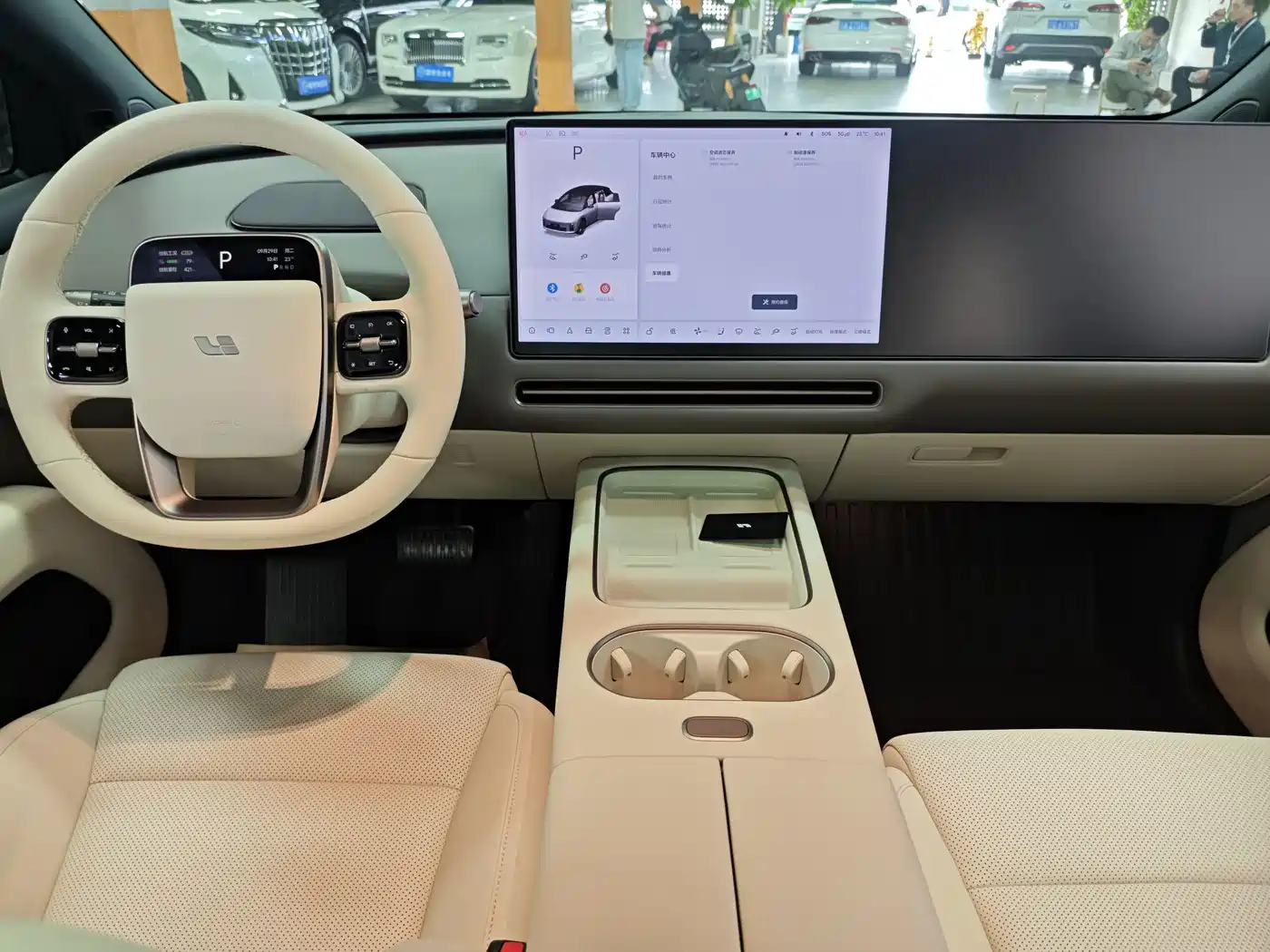 Li Auto i6 2026 2025 4WD Base Model
