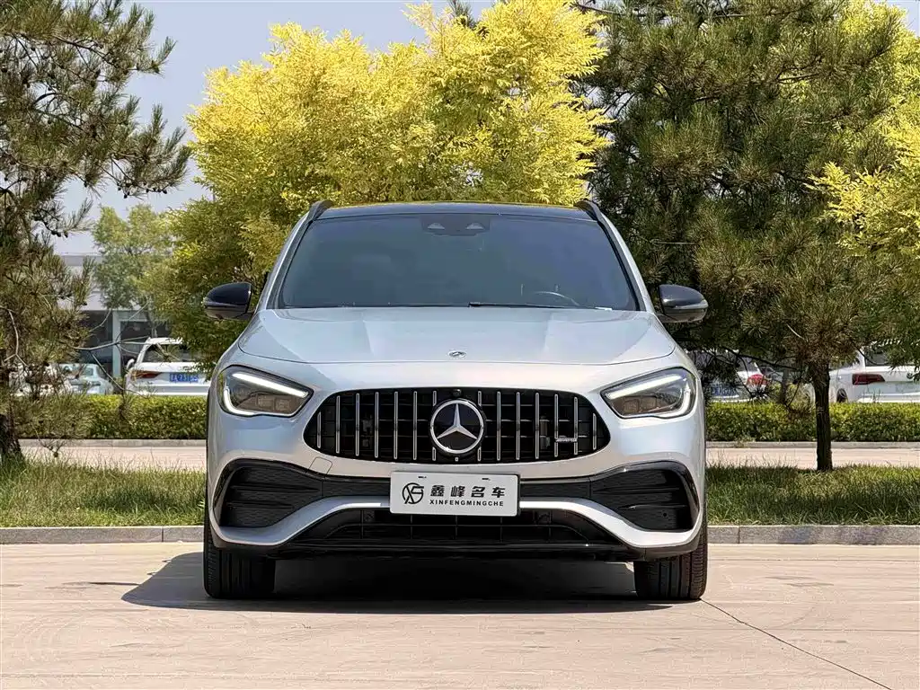 MERCEDES-BENZ GLA AMG
