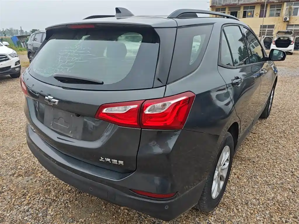Chevrolet Equinox 2018 535T Automatic Galloping Edition фото 7