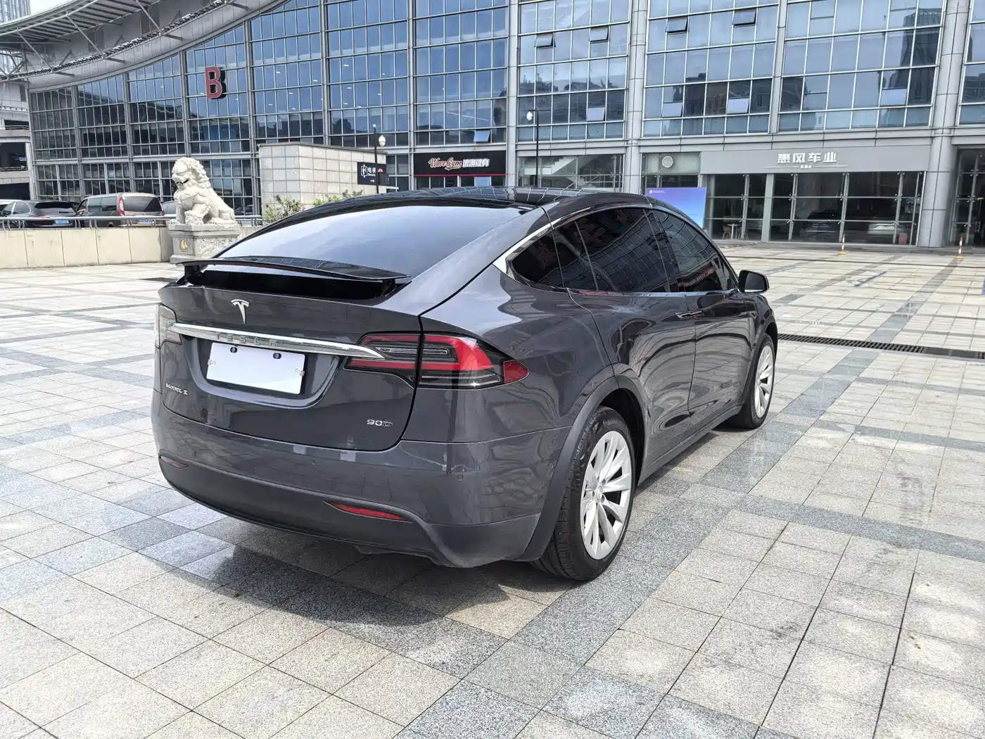 Фото 7 - Tesla Model X