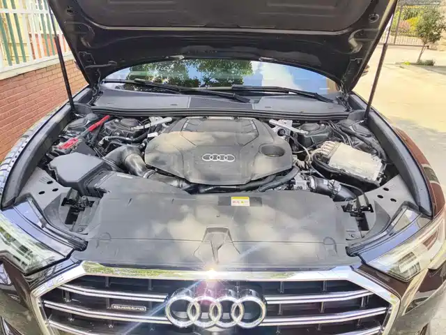 Audi A6L 2022 55 TFSI quattro Premium Dynamic — фото 3