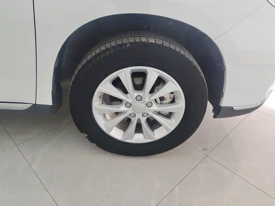 Фото 6 - Haval M6