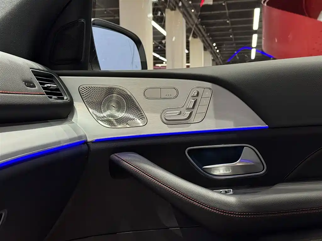 Mercedes-Benz GLE AMG 2025 Facelift AMG GLE 53 4MATIC+ фото 17