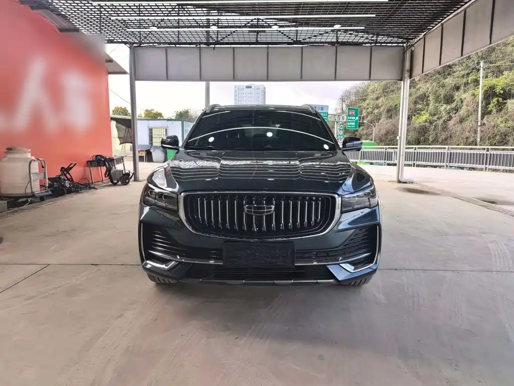 Фото 3 - Geely Monjaro