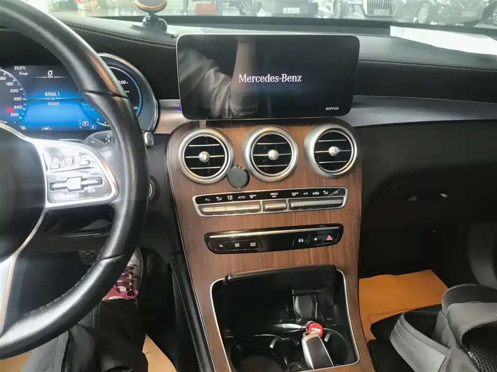 Mercedes-Benz GLC 2020 Facelift GLC 300 L 4MATIC Dynamic фото 13