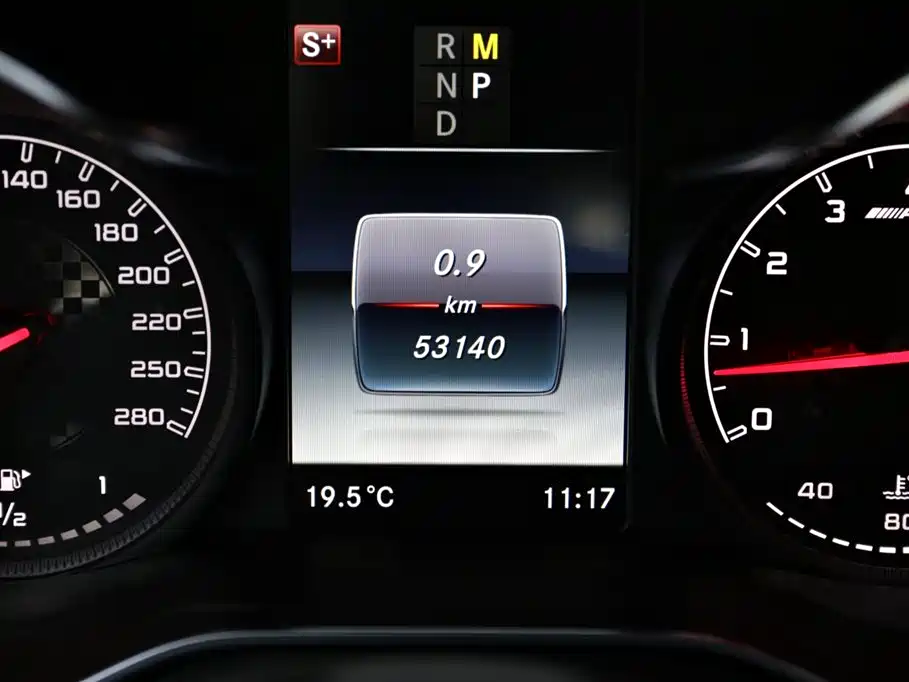 Mercedes-Benz GLC AMG 2017 AMG GLC 43 4MATIC фото 14