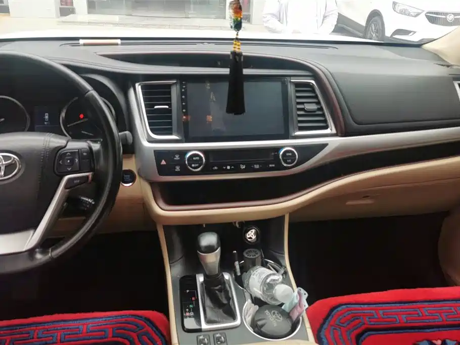Toyota Highlander 2017 2.0T 4WD Premium 7-Seater фото 13