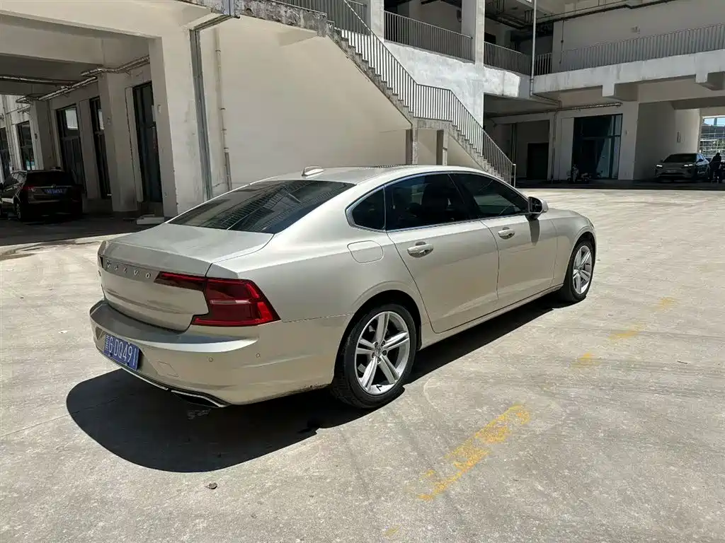 Volvo S90 2017 2018 T4 Inscription Edition