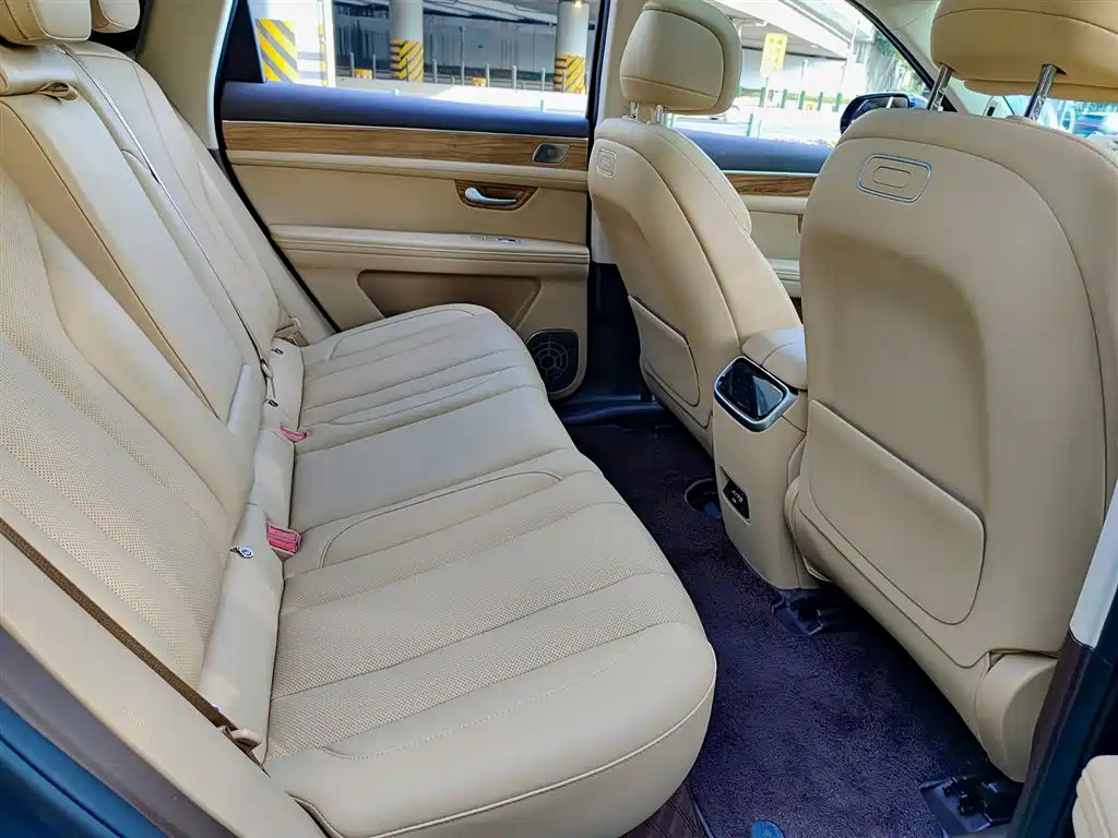 AITO Wenjie AITO M7 2024 1.5T Smart Drive RWD Ultra 5-seater фото 11