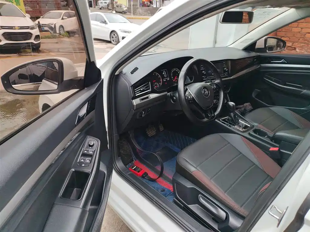 Volkswagen Bora 2020 1.5L Automatic Comfort фото 16