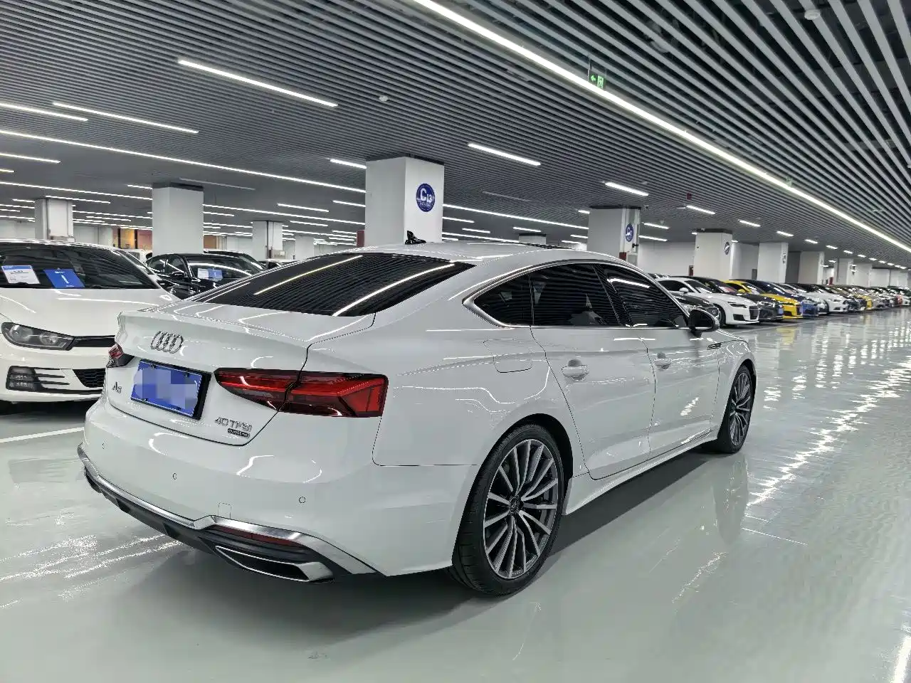 Audi A5 (Import) 2023 Sportback 40 TFSI quattro Luxury Dynamic фото 16