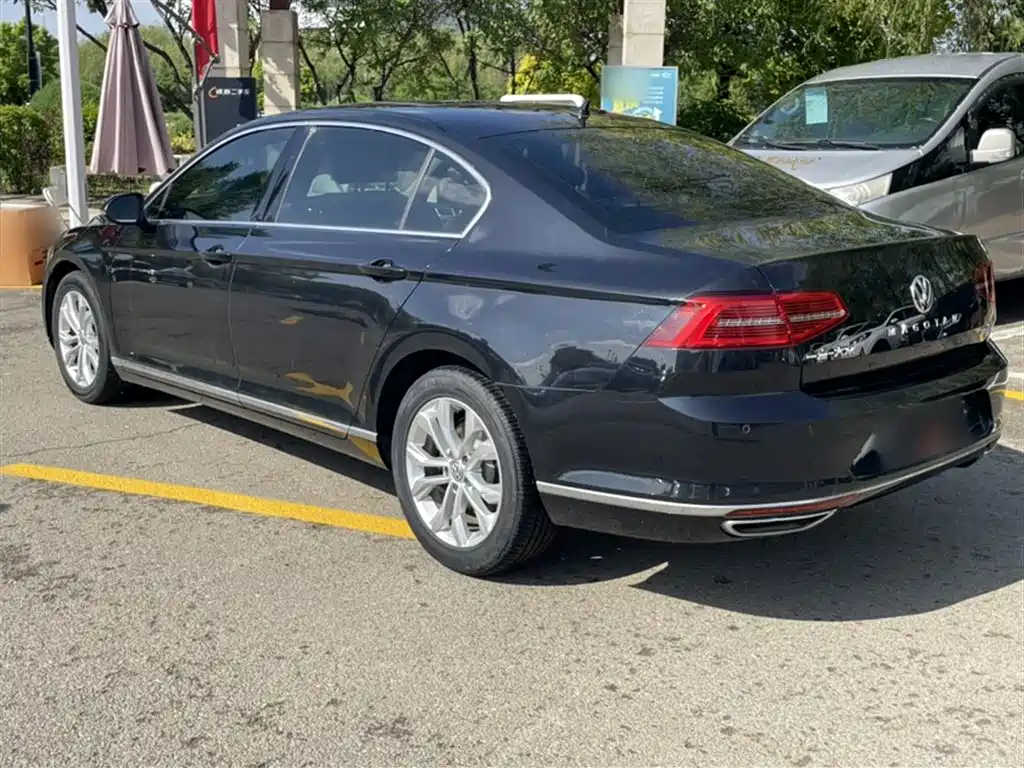 Volkswagen Magotan 2019 330TSI DSG Luxury Class China VI фото 5