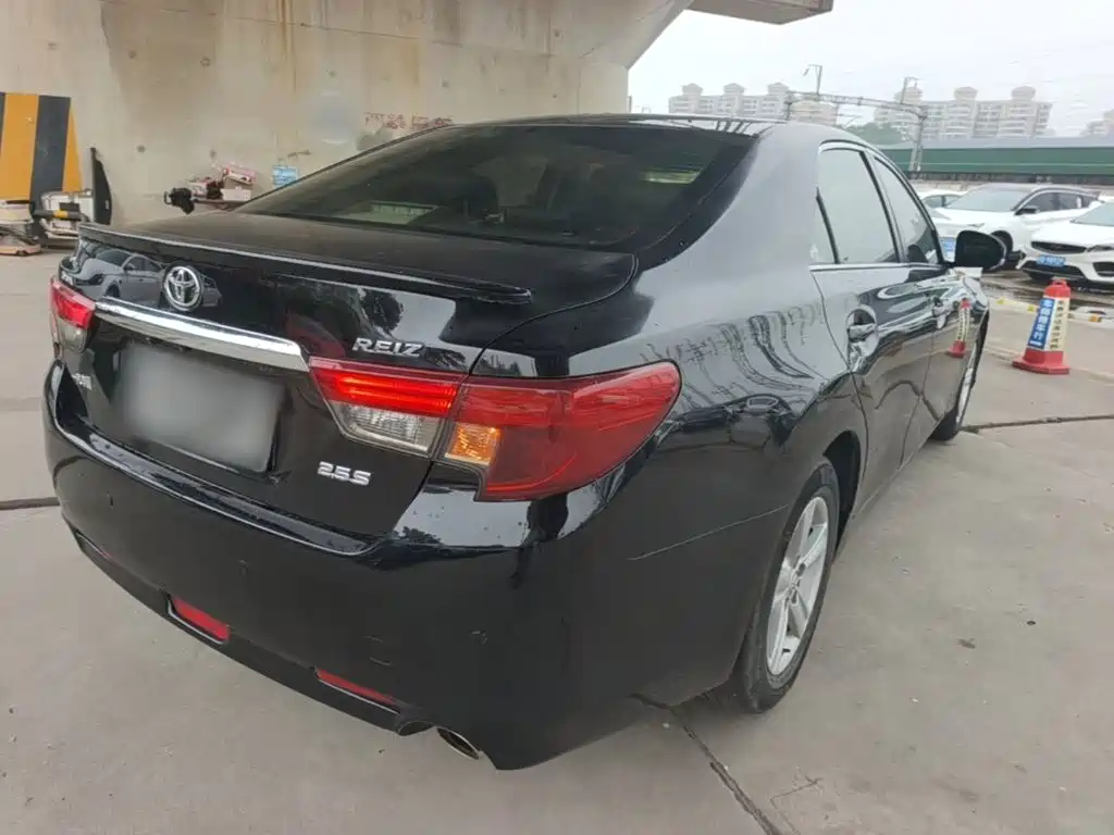 Toyota Reiz 2015 2013 2.5S Elite Edition