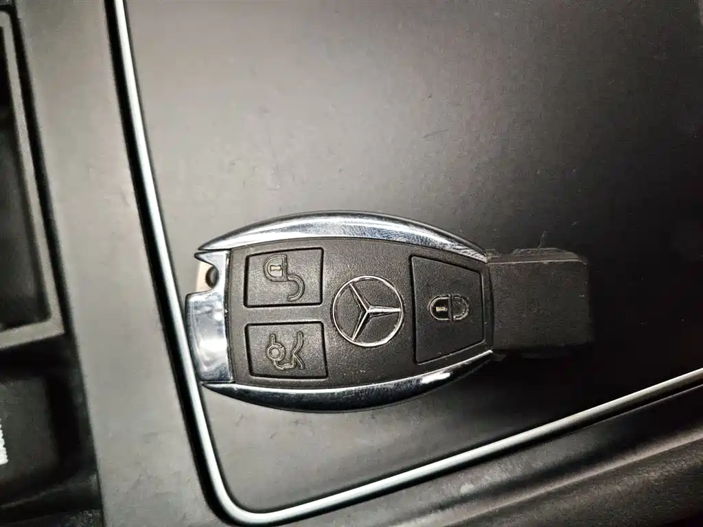 Mercedes-Benz CLA (Import) 2018 CLA 220 4MATIC фото 9
