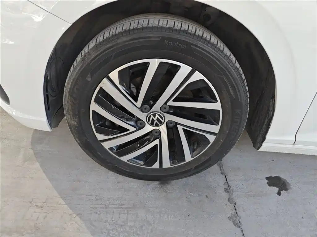 Volkswagen Lavida 2022 280TSI DSG Comfort Edition фото 23