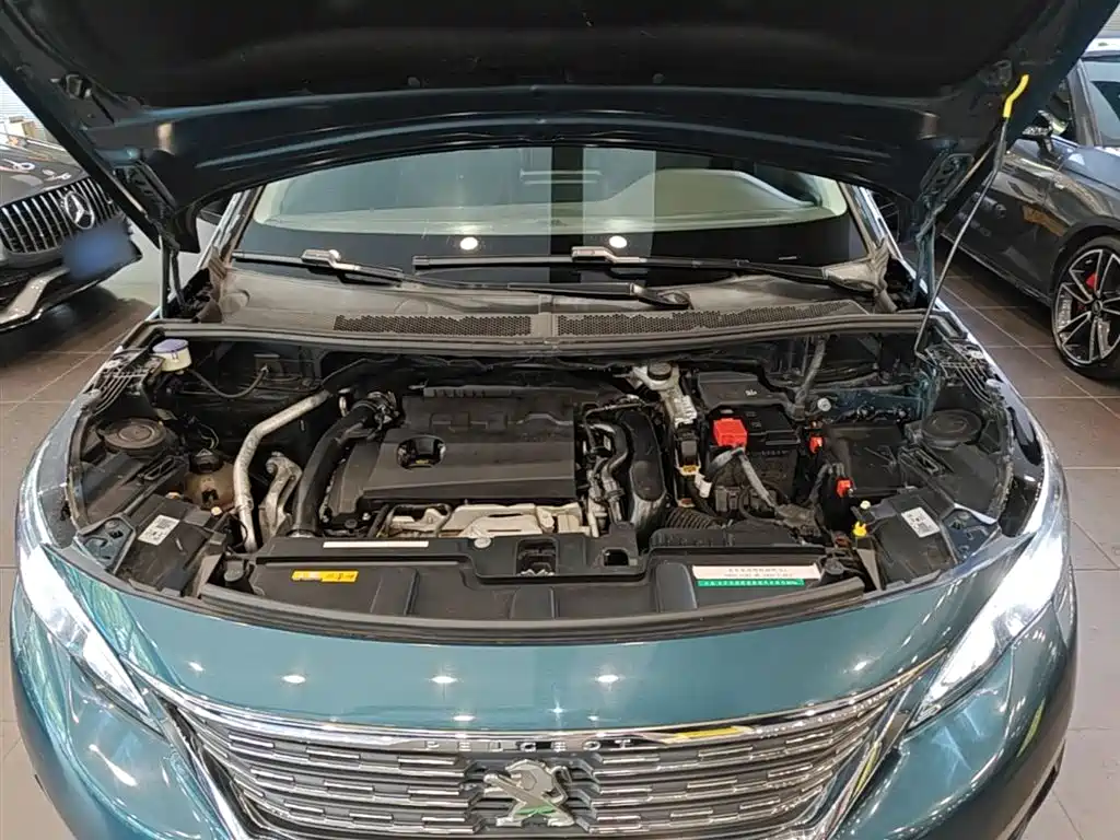 Peugeot 5008 2017 380THP 7-seat Elite Edition фото 20