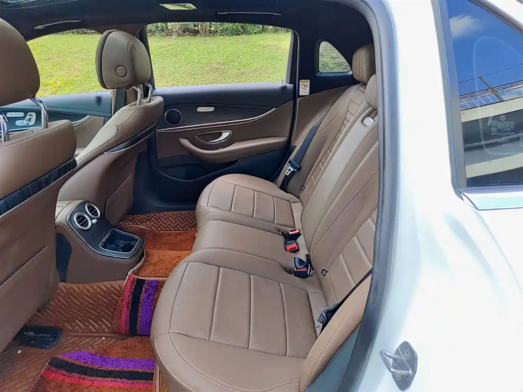 Mercedes-Benz E-Class 2021 E 300 L Sport Fashion фото 8