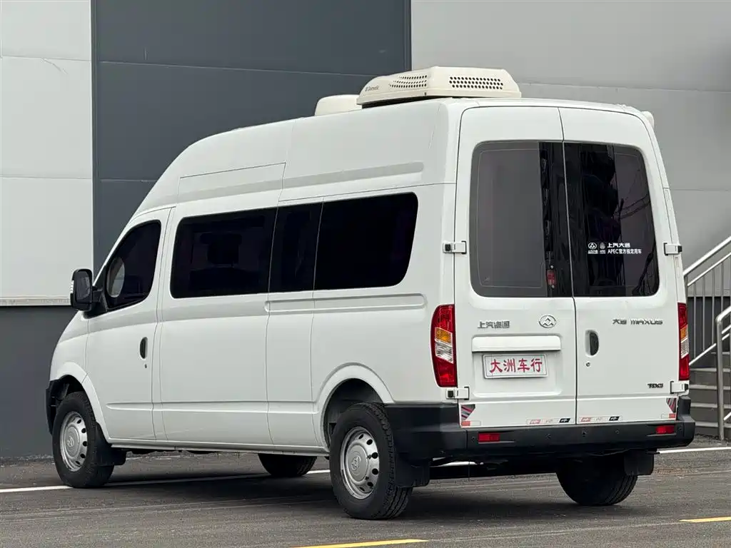SAIC Maxus Xintu V80 2015 2.5T Manual Proud Transporter Edition Long Wheelbase High Roof фото 6