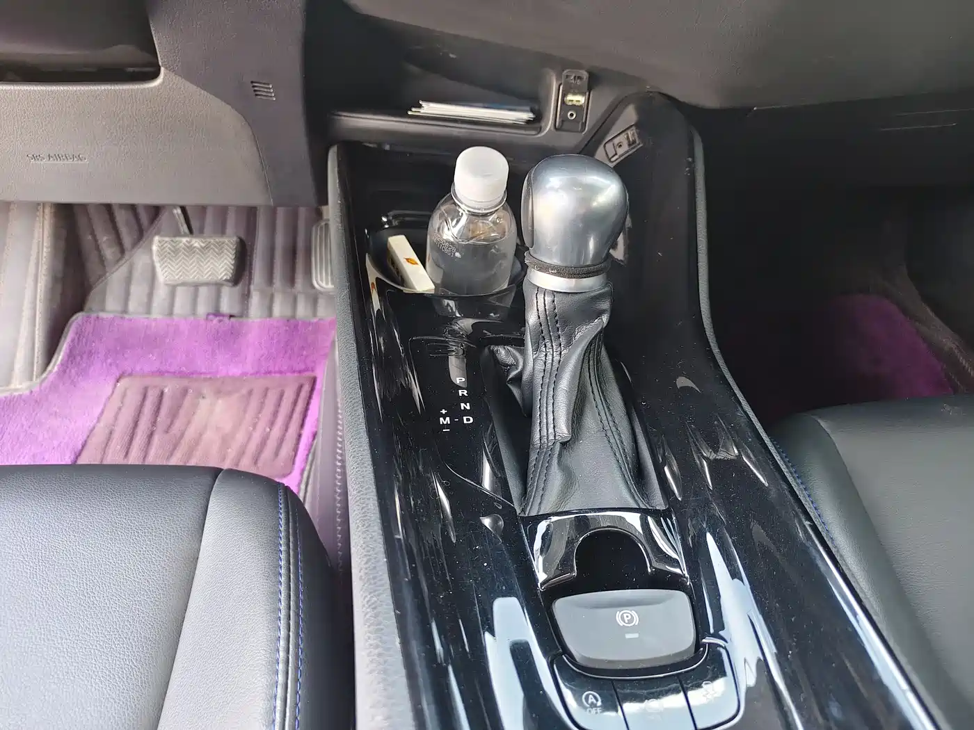 Toyota C-HR 2020 Model 2.0L Leading фото 11