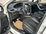 Photo 12 - Peugeot 2008