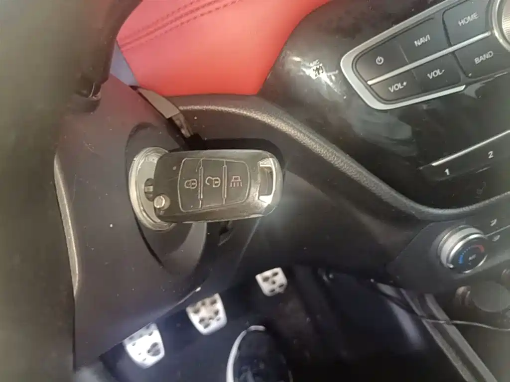 Haval H1 2016 Blue Label 1.5L Manual Luxury фото 9