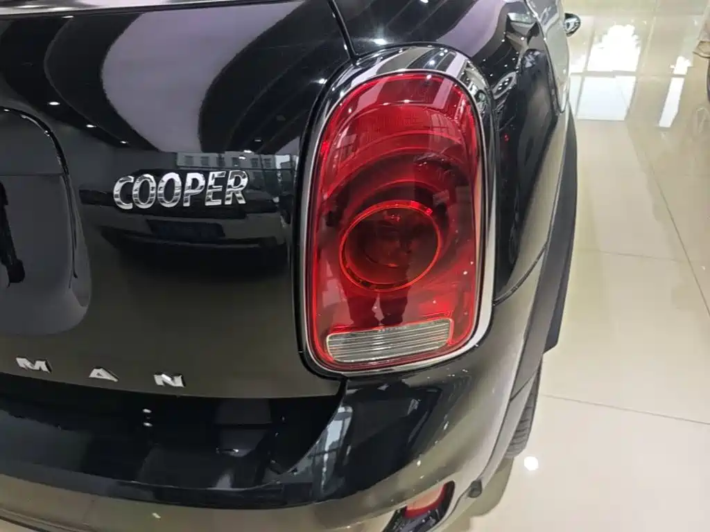 Photo 8 - MINI COUNTRYMAN