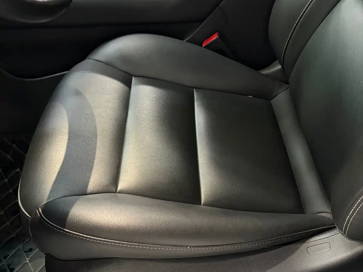 Фото 5 - Cadillac XT4