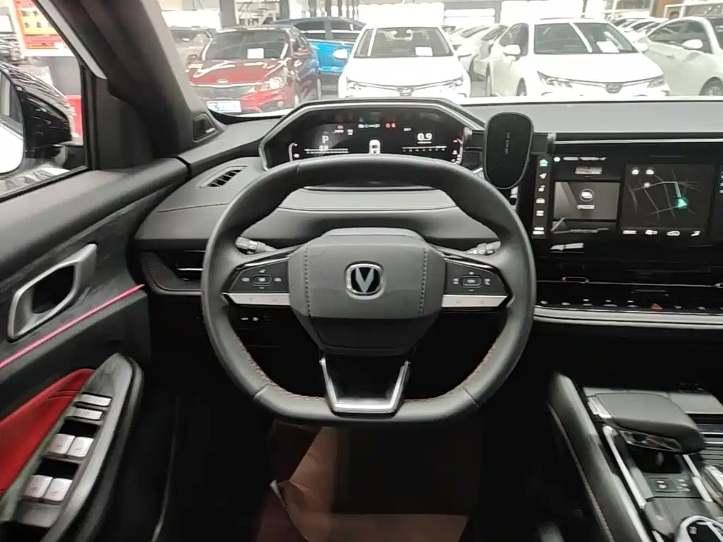 Фото 11 - Changan CS55 PLUS