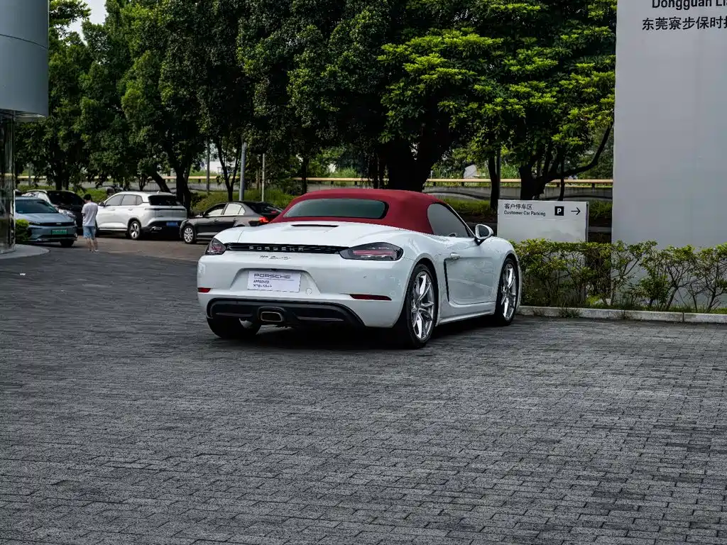 Porsche 718 2023 2022 Boxster 2.0T