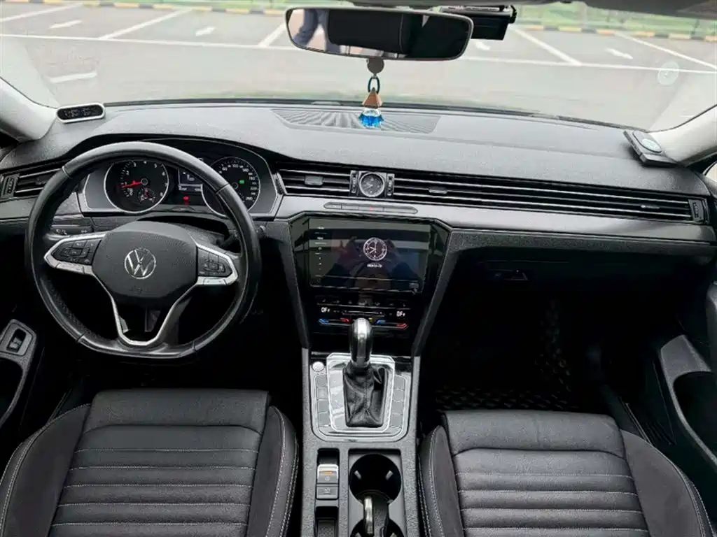 Volkswagen Magotan 2020 330TSI DSG Leading фото 18