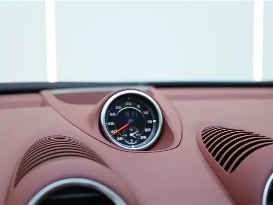 Porsche 718 2022 Boxster 2.0T фото 5