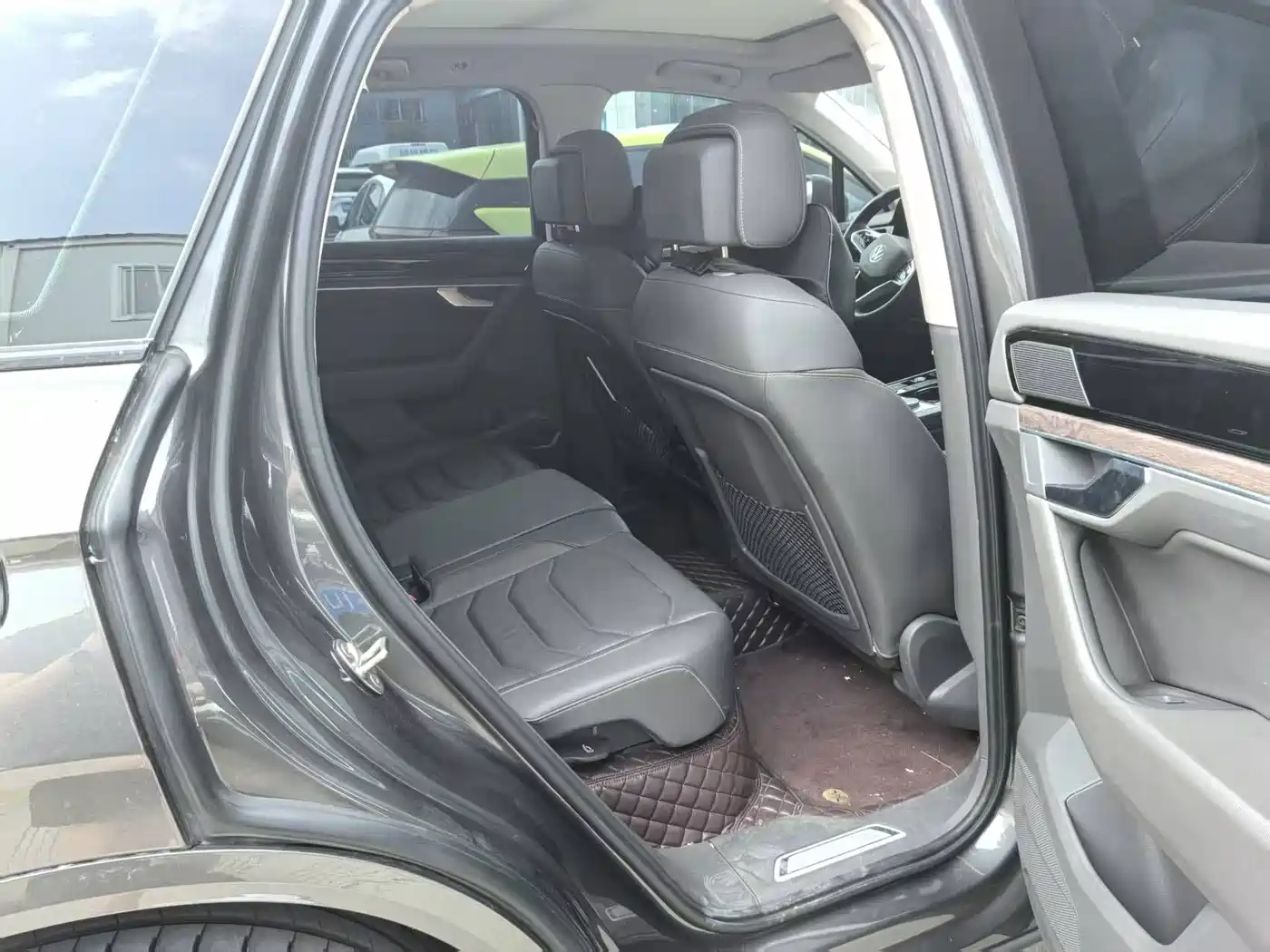 Volkswagen Touareg 2023 2022 3.0TSI Rui Xiang Edition Gloss Black Sport Package