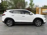 Фото 8 - Hyundai Tucson