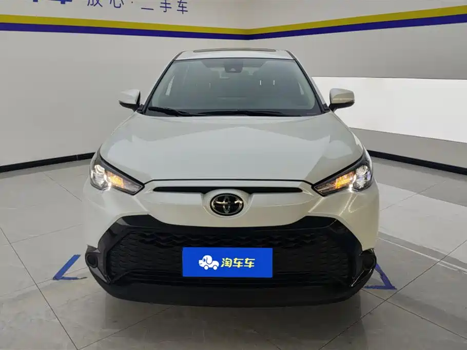 Toyota Frontlander 2022 2.0L CVT Leading Edition фото 2