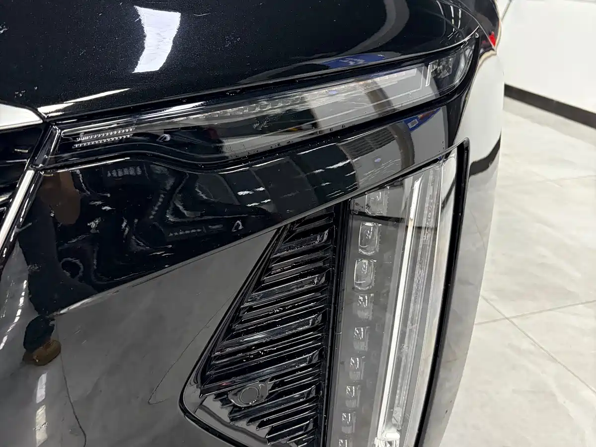 Cadillac CT6 2024 2023 28T Premium Model