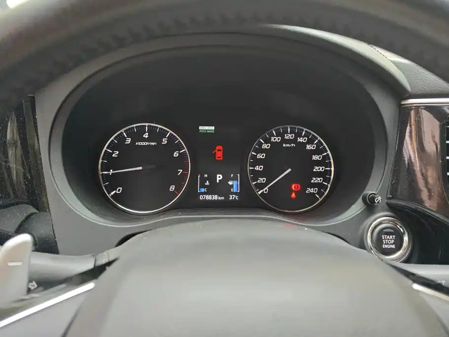 Mitsubishi Outlander 2017 2016 2.4L 4WD Luxury Edition 7-seater