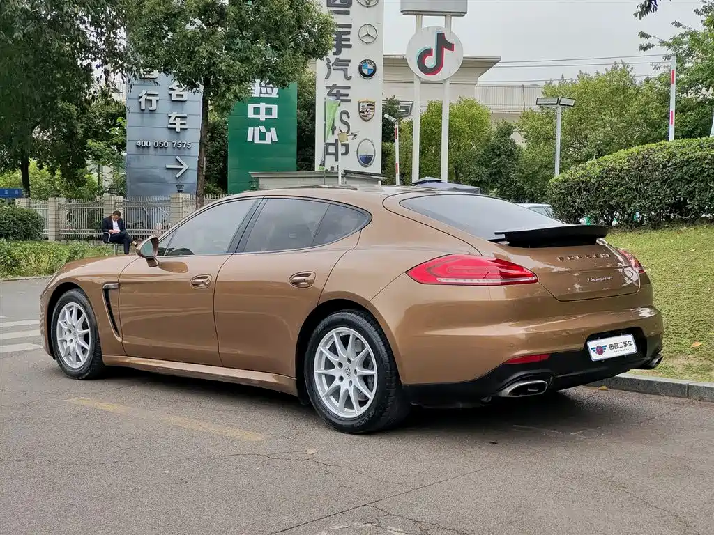 Porsche Panamera 2014 Panamera 3.0T фото 4