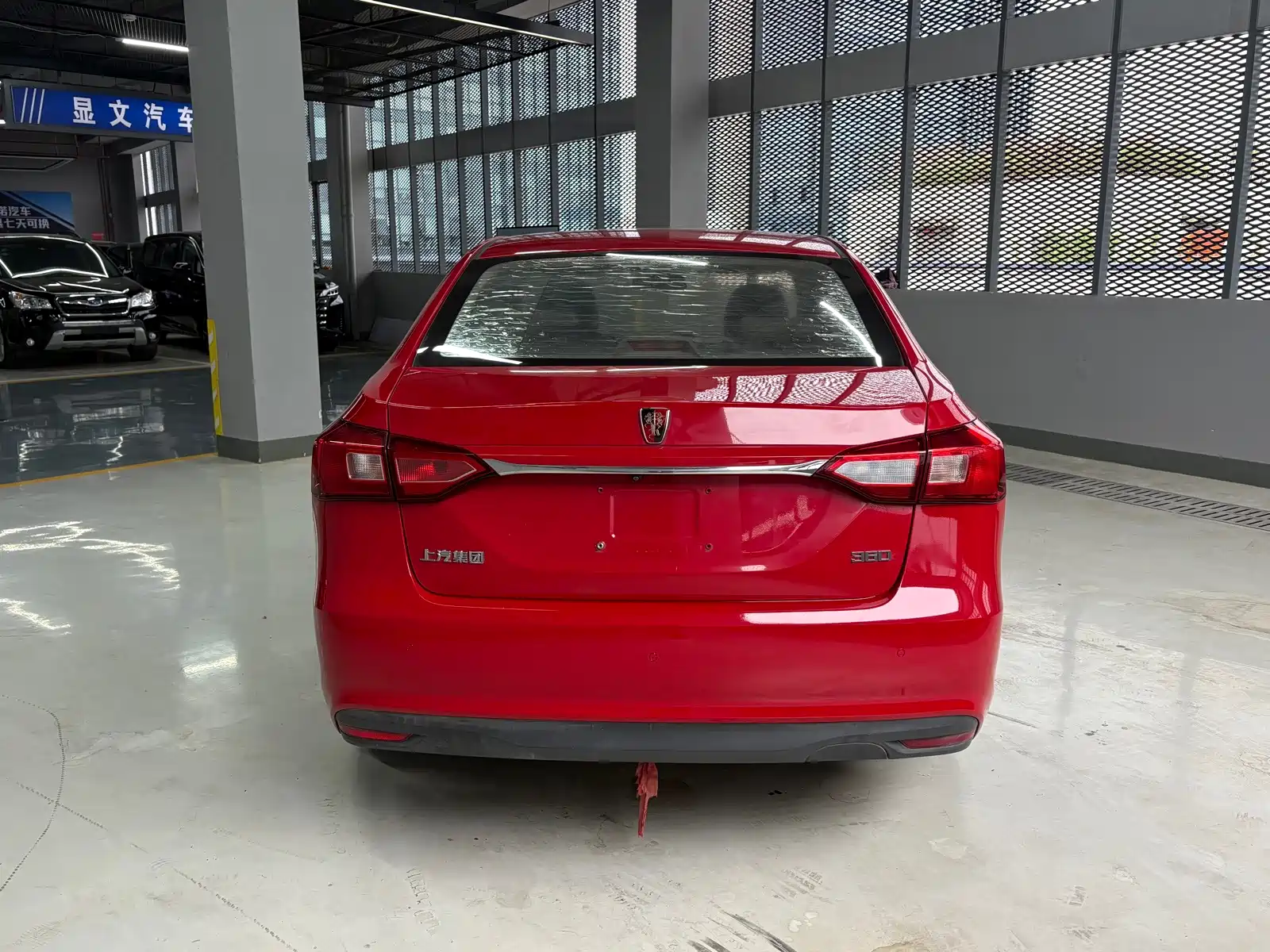 Фото 14 - Roewe 360