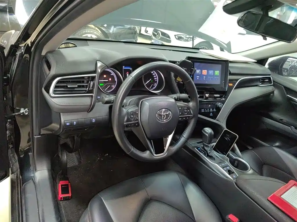 Toyota Camry 2023 Hybrid 2.5HGVP Leading Edition фото 6