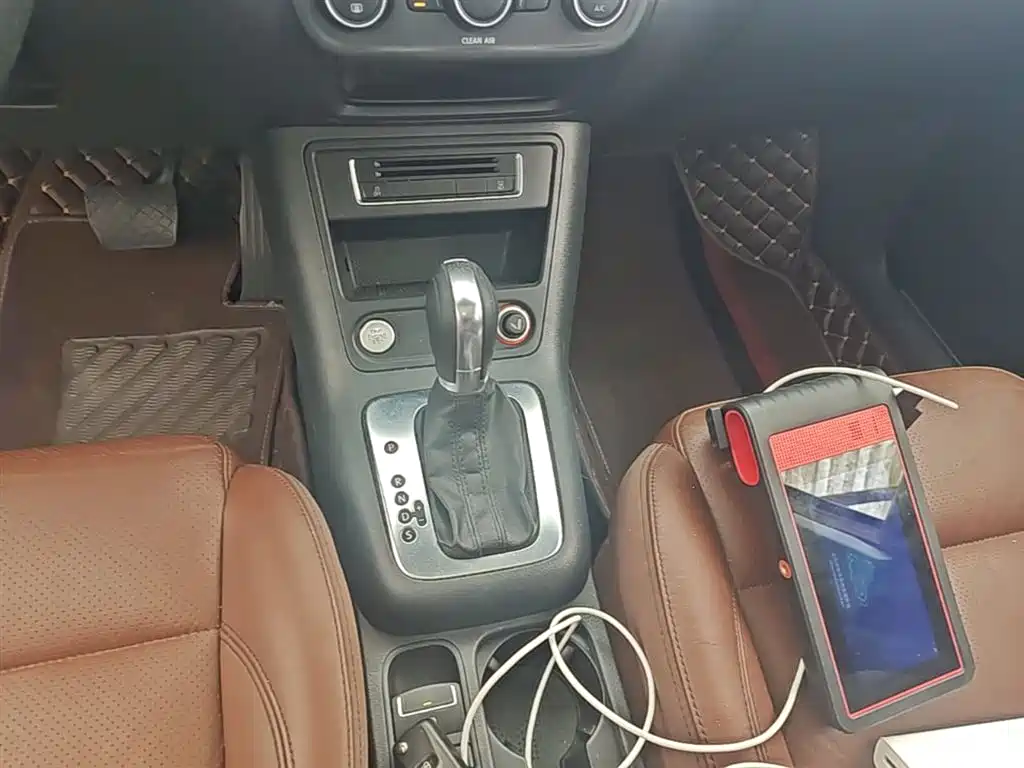 Volkswagen Tiguan 2015 1.8TSI Automatic 2WD Highline фото 14