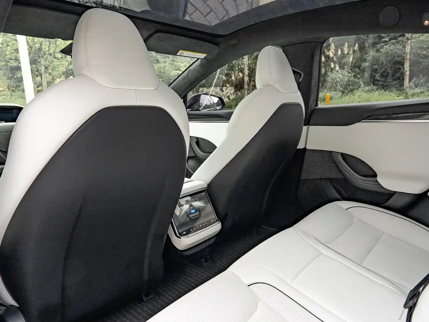Tesla Model S 2023 Tri-motor AWD Plaid фото 13