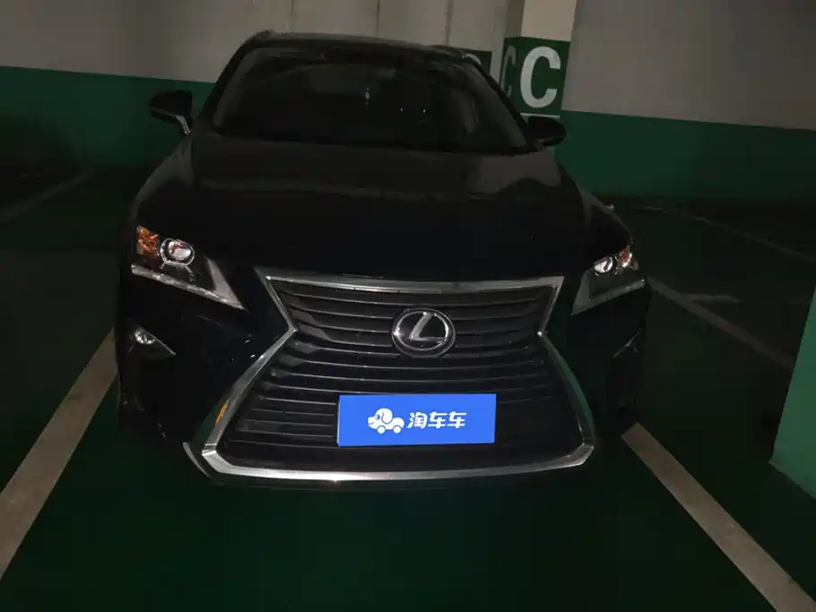 Фото 2 - Lexus RX