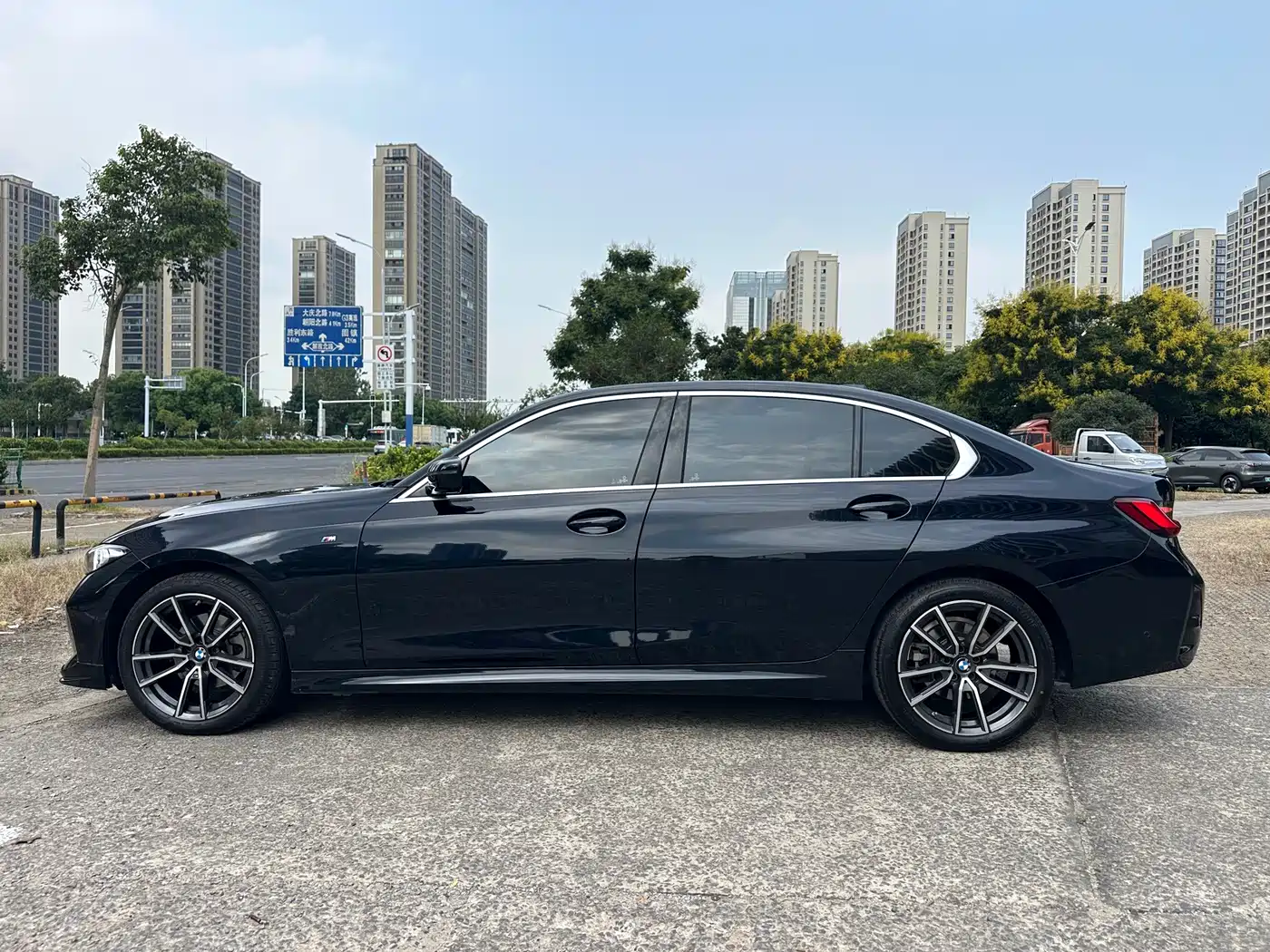 BMW 3 Series 2025 2025 325Li M Sport Package
