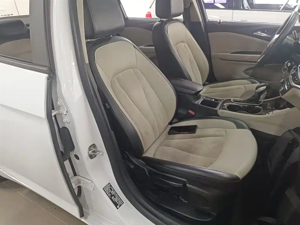 Buick Verano 2019 Sedan 15S Auto Leading фото 25