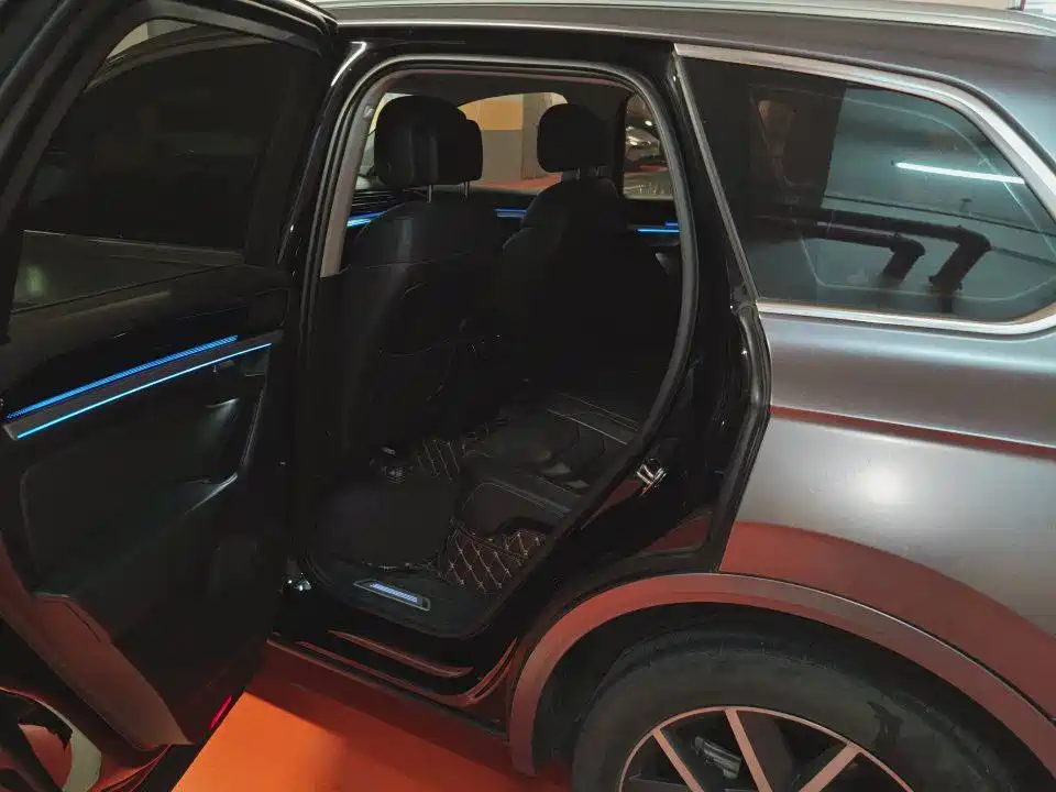 Photo 6 - Volkswagen Touareg