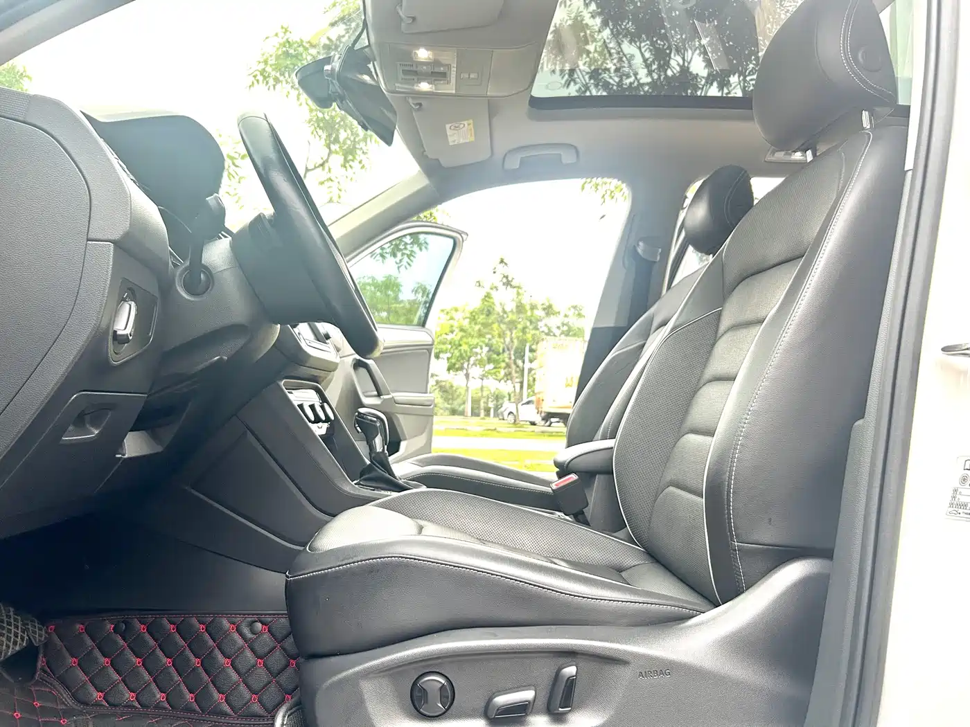 Volkswagen Tiguan L 2017 330TSI Automatic 2WD Flagship Edition фото 11